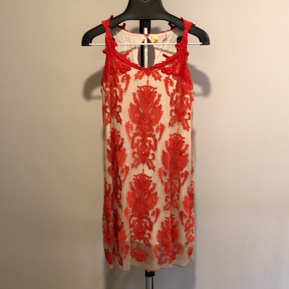 Chelsea & Violet red/tan dress. Size medium.